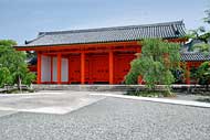 Higashi-dai-mon gate