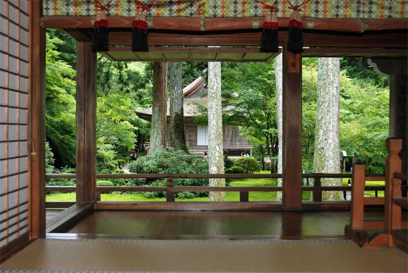 Ojogokuraku-in and a tatami room of Shinden Building